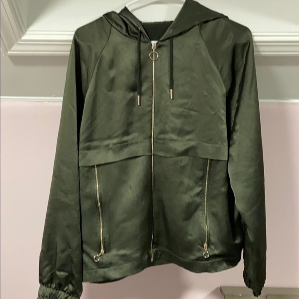 • Zara Women’s Dark Green Utility Jacket